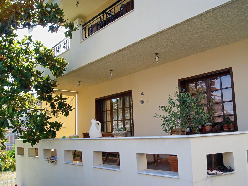 Iliotropio Studios Loutra Edipsou  Exterior foto